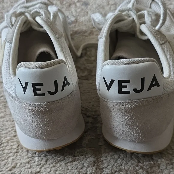 Veja Rio Branco Sneakers - Picture 2 of 9